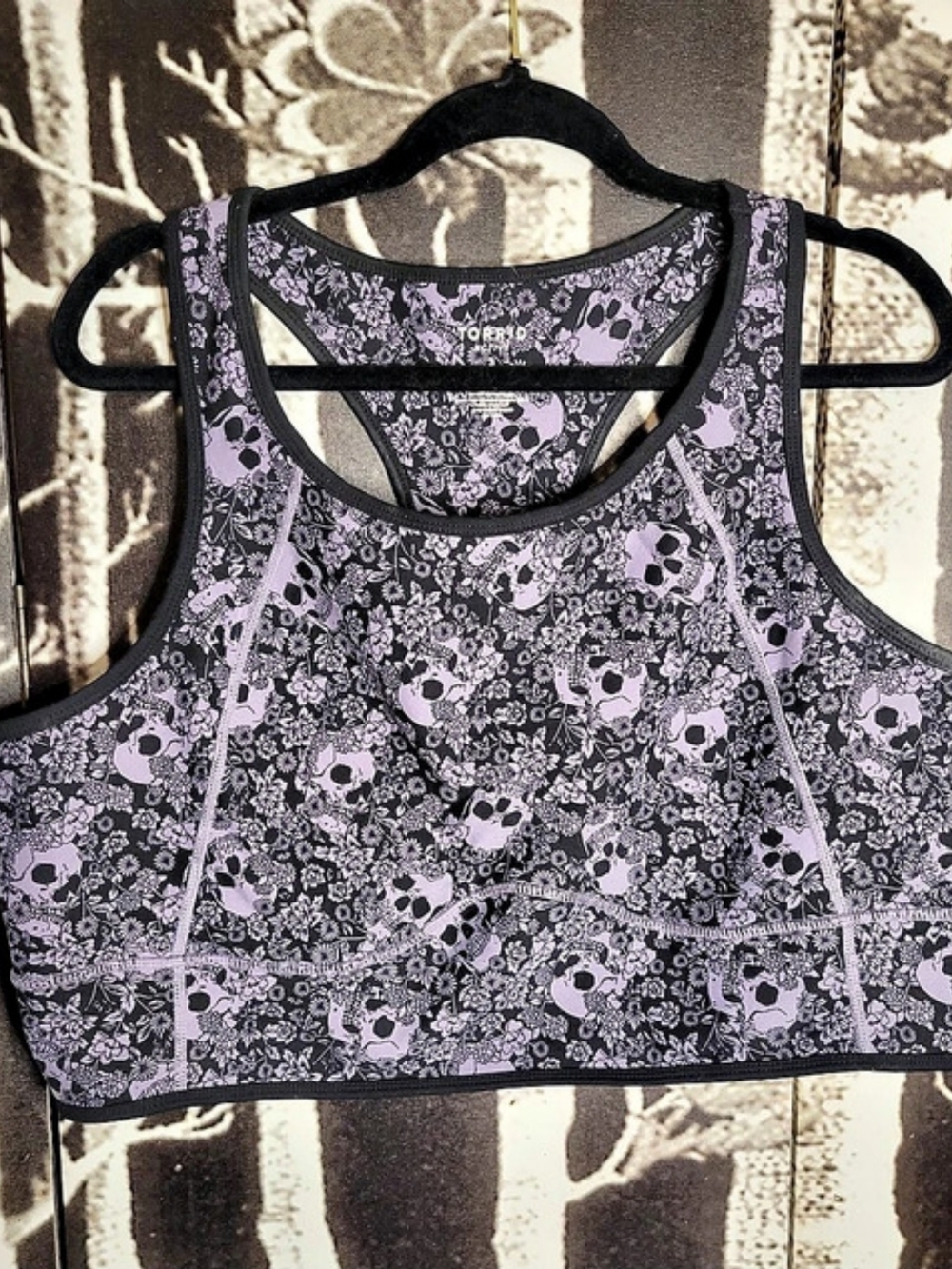 TORRID Active Sports Bra Floral Skull Sports Bra Purple & Black Size 3 Like New